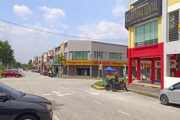 Taman Saujana Utama 3