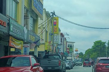 Taman Saujana Utama 3