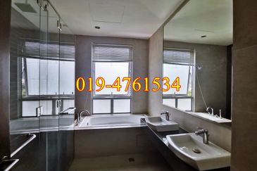 Infinity Beachfront Super Condominium