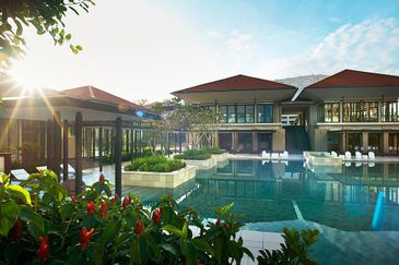 Quayside Seafront Resort Condominium