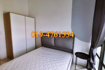 Queens Residences @ Queens Waterfront