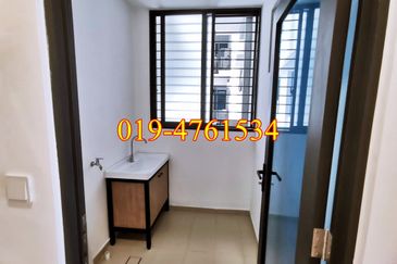 Queens Residences @ Queens Waterfront