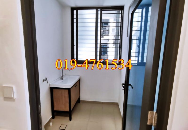 Queens Residences @ Queens Waterfront