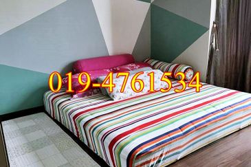 University Place (Plaza Ivory)