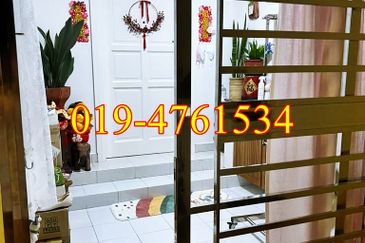 University Place (Plaza Ivory)