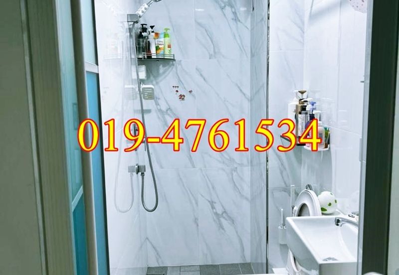 University Place (Plaza Ivory)