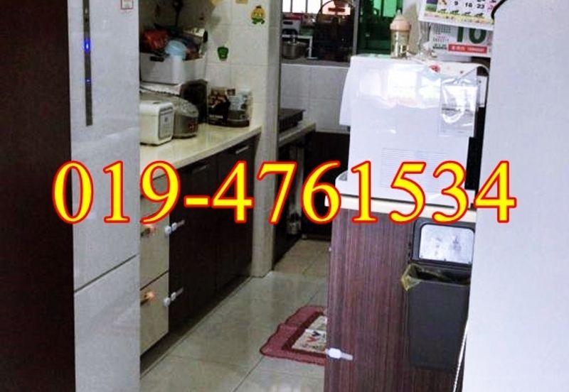 University Place (Plaza Ivory)