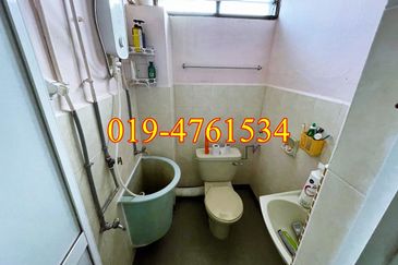 Jalan Dato Ismail Hashim