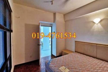 Twin Towers, Ratu Mutiara