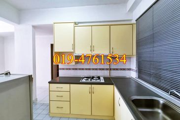 Twin Towers, Ratu Mutiara