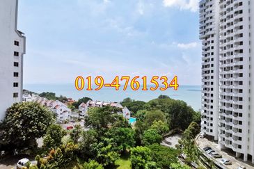 Twin Towers, Ratu Mutiara