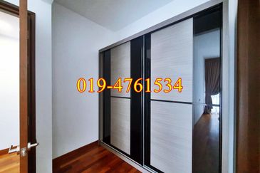 Queens Residences @ Queens Waterfront