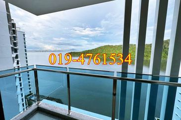 Queens Residences @ Queens Waterfront