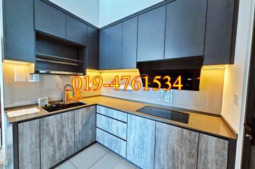 Queens Residences @ Queens Waterfront