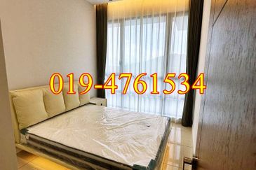 Queens Residences @ Queens Waterfront