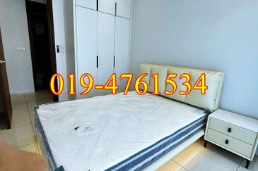 Queens Residences @ Queens Waterfront