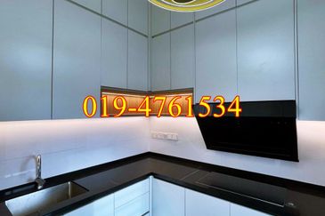 Queens Residences @ Queens Waterfront