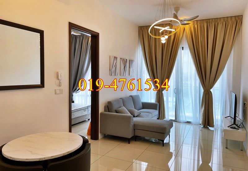 Queens Residences @ Queens Waterfront