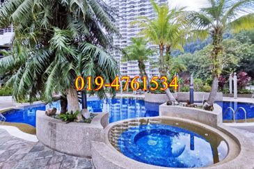 Twin Towers, Ratu Mutiara