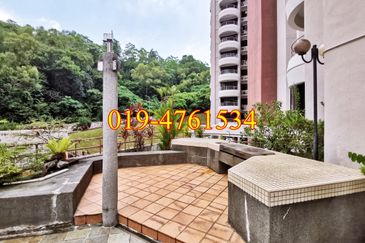 Twin Towers, Ratu Mutiara