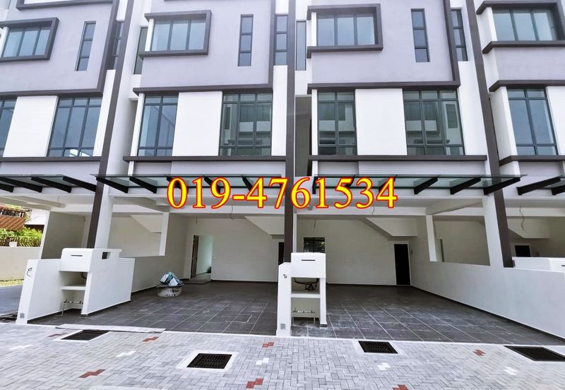 8 Babington Residence