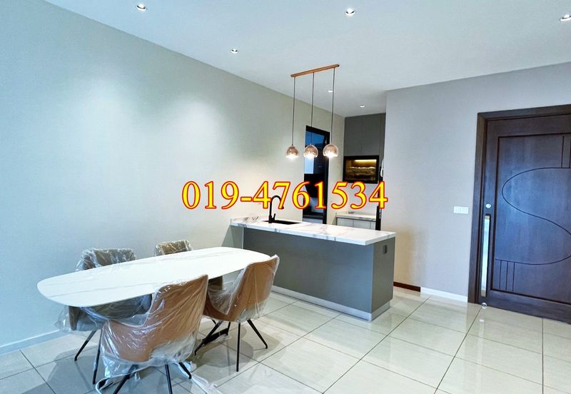 Queens Residences @ Queens Waterfront