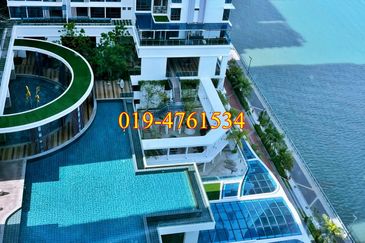 Queens Residences @ Queens Waterfront