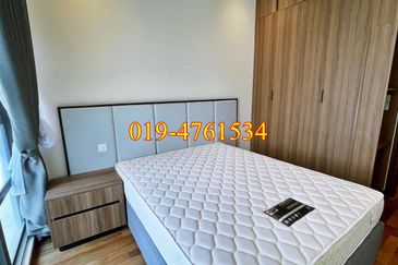 Queens Residences @ Queens Waterfront