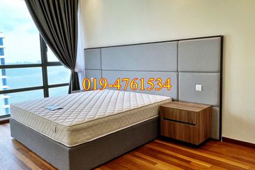 Queens Residences @ Queens Waterfront