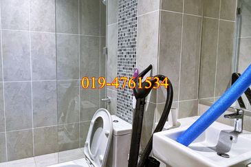 Queens Residences @ Queens Waterfront