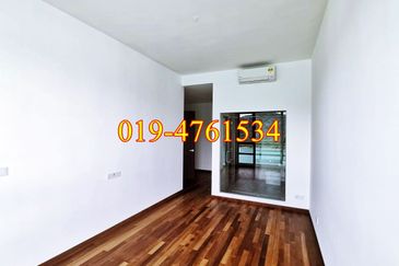 Queens Residences Q2