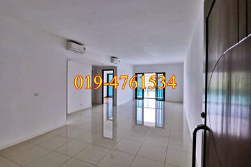 Queens Residences Q2