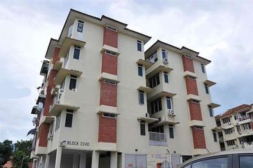 Taman Cemerlang, Jelutong