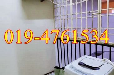 Coastal Tower, Ratu Mutiara