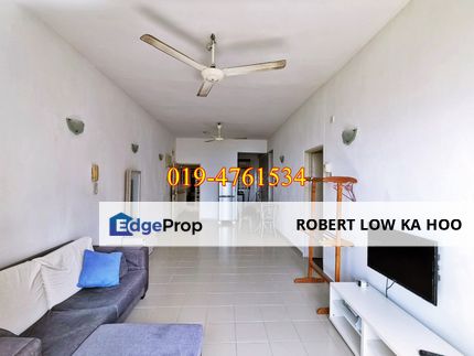 Swimming Pool View : EDEN SEAVIEW Condominium in Batu Ferringhi, Penang For Rent, Penang, Batu Ferringhi