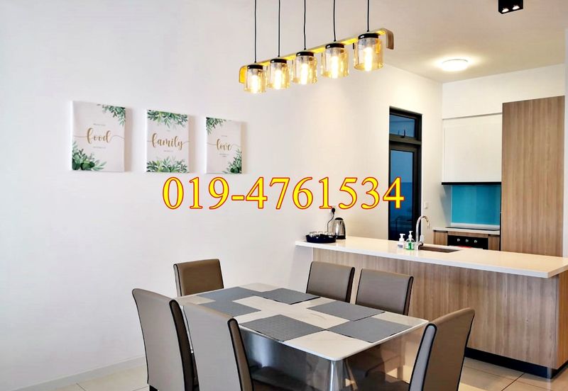 Queens Residences @ Queens Waterfront