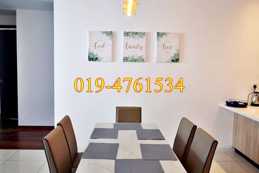 Queens Residences @ Queens Waterfront