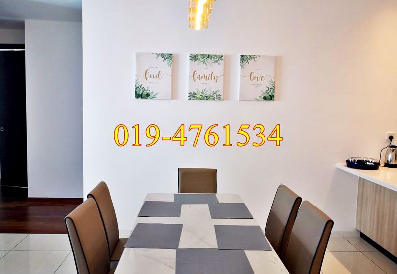 Queens Residences @ Queens Waterfront