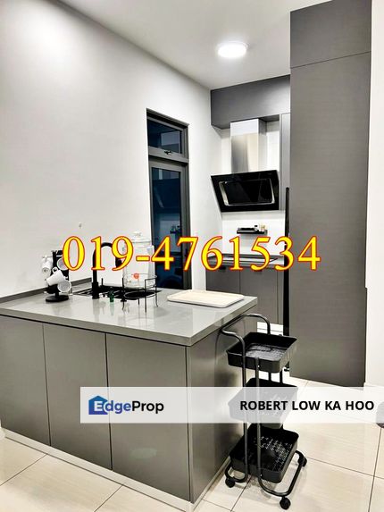 Seaview and Swimming Pool View : QUEENS RESIDENCES in Sungai Nibong ( For Rent ), Penang, Sungai Nibong