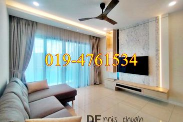 Queens Residences @ Queens Waterfront