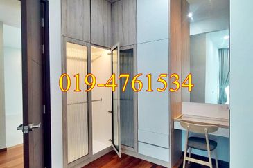 Queens Residences @ Queens Waterfront