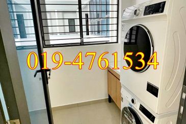 Queens Residences @ Queens Waterfront