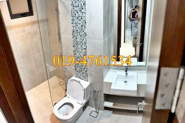 Queens Residences @ Queens Waterfront