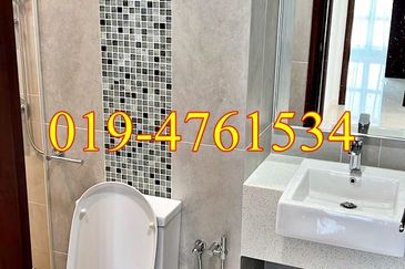 Queens Residences @ Queens Waterfront