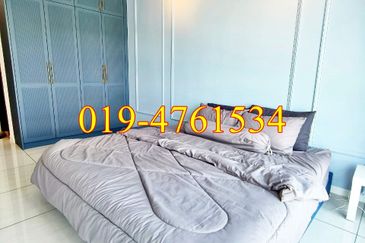 Queens Residences @ Queens Waterfront