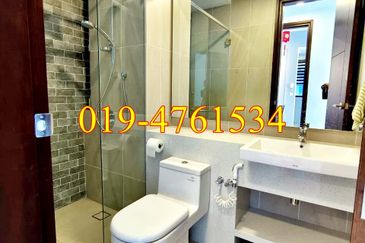 Queens Residences @ Queens Waterfront