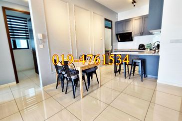 Queens Residences @ Queens Waterfront