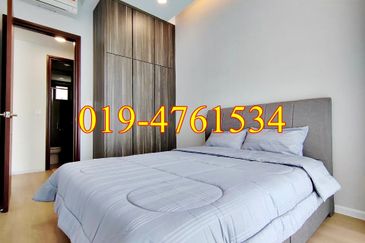 Queens Residences @ Queens Waterfront