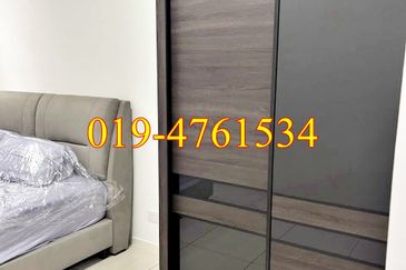 Queens Residences @ Queens Waterfront