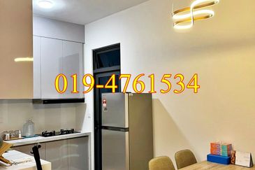 Queens Residences @ Queens Waterfront